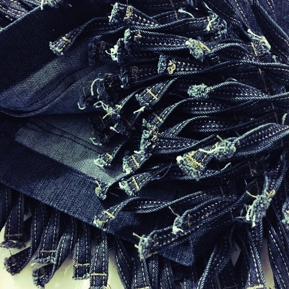 D&G - Picture 3 of 6